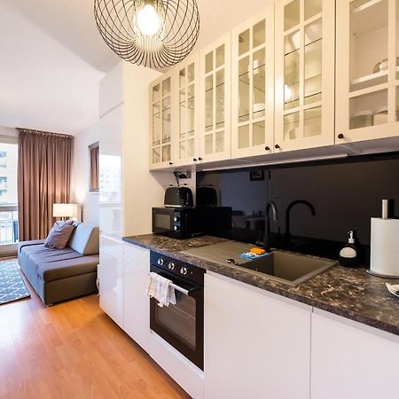 Metro Kondratowicza Velvet Apartment Warsawa Bagian luar foto