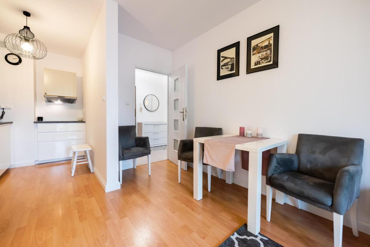 Metro Kondratowicza Velvet Apartment Warsawa Bagian luar foto